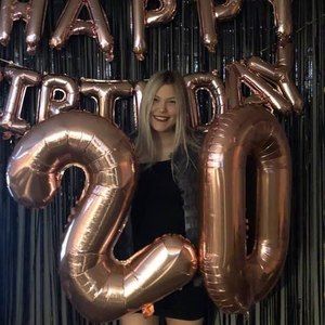 Meet your Posher, Leah